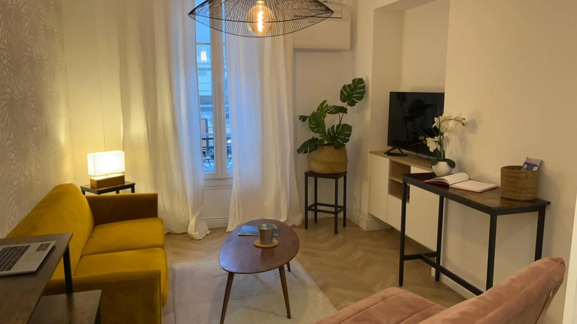 Magnifique Appartement Moderne - Clim & Wifi Nice 0*,  France